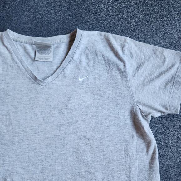 Y2K Nike Silvertab Grey V Neck Women T Shirt Large - Picture 3 of 6